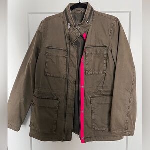 Levi’s Women’s Utility Cargo Jacket – Olive Green with Pink Detail